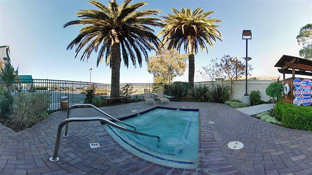 Quality Inn & Suites Livermore Wine Country מראה חיצוני תמונה
